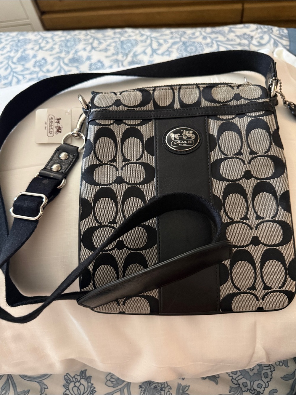 COACH SUTTON Black and gray Signature Crossbody Bag F43976